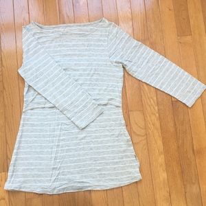 Gap nursing top